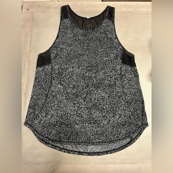 Women's LULULEMON Black White Activewear Tank Top Size 8-10 - Picture 1 of 8